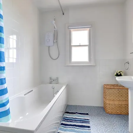 Holbrooks House * Robin Hood's Bay