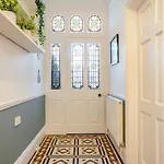 3 Bed In Whitby Oc-r565 罗宾胡兹贝