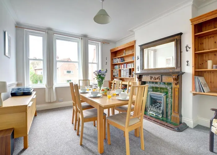 3 Bed In Whitby Oc-r565 بيت للعطل روبن هودز باي